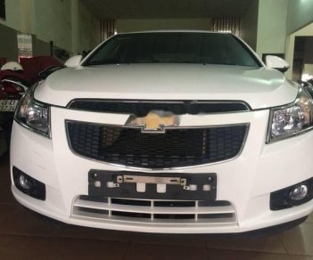 Chevrolet Cruze 2015 - Bán Chevrolet Cruze năm sản xuất 2015, màu trắng 