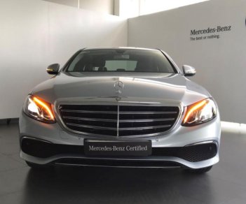 Mercedes-Benz E class E200 2017 - Bán Mercedes-Benz E200 2018 màu bạc, ưu đãi chính hãng tốt nhất