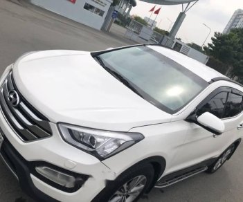 Hyundai Santa Fe 2016 - Cần bán xe Hyundai Santa Fe đời 2016, màu trắng 

