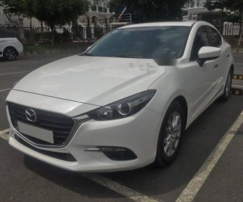 Mazda 3 FL 2017 - Cần bán gấp Mazda 3 FL 2017, màu trắng, số tự động, giá tốt