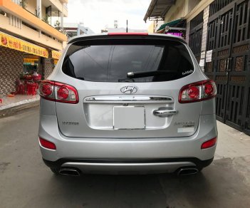 Hyundai Santa Fe CRDI 2012 - Bán Hyundai Santa Fe màu bạc 2012, máy dầu, full option, số tự động nhập khẩu