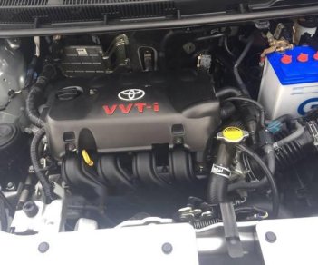 Toyota Vios  1.5G 2013 - Bán Toyota Vios đời 2013, màu bạc số tự động, 425 triệu 
