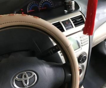 Toyota Vios   2008 - Cần bán Toyota Vios đời 2008, màu bạc xe gia đình, giá tốt