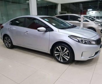 Kia Cerato  1.6MT 2018 - Bán xe Kia Cerato 2018 số tự động