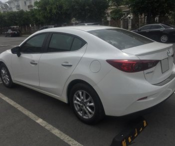 Mazda 3  Facelift 2017 - Bán xe Mazda 3 bản Facelift đời 2017 số tự động, màu trắng