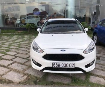 Ford Focus   2015 - Cần bán Ford Focus đời 2015, màu trắng, giá cạnh tranh