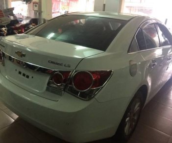 Chevrolet Cruze 2015 - Bán Chevrolet Cruze năm sản xuất 2015, màu trắng 