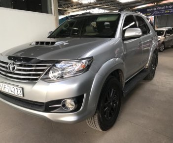 Toyota Fortuner 2.5G 4x2MT 2016 - Bán Toyota Fortuner G 2.5MT màu bạc, số sàn, máy dầu, sản xuất 2016, một đời chủ biển Sài Gòn