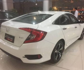 Honda Civic   1.5 L Turbo  2018 - Bán Honda Civic 1.5 L Turbo sản xuất năm 2018, màu trắng, giá 903tr