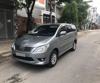 Toyota Innova G 2014 - Mình bán Toyota Innova G 2014 số tự động, màu bạc, xe đẹp, zin nguyên