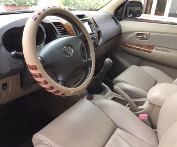 Toyota Fortuner G 2010 - Cần bán lại xe Toyota Fortuner G sản xuất 2010, màu bạc