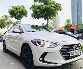 Hyundai Elantra   1.6AT 2016 - Bán Hyundai Elantra 1.6AT đời 2016, màu trắng, 598tr