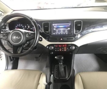 Kia Rondo 2.0AT GATH 2016 - Cần bán Kia Rondo 2.0AT GATH 2016, màu trắng xe gia đình