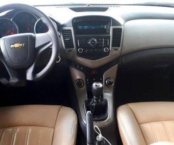 Chevrolet Cruze   2010 - Gia đình bán xe Chevrolet Cruze đời 2010, xe còn nguyên bản, máy nổ êm ru