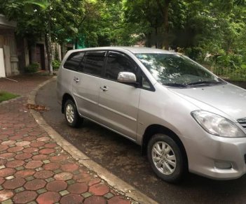 Toyota Innova    2.0G  2011 - Bán Toyota Innova 2.0G đời 2011, màu bạc chính chủ 