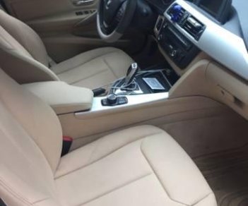 BMW 3 Series  320i 2012 - Cần bán lại xe BMW 3 Series 320i năm 2012 