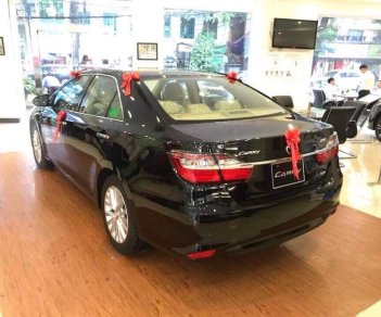 Toyota Camry 2018 - Bán Toyota Camry 2018, màu đen