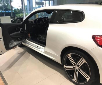 Volkswagen Scirocco R 2017 - Xe thể thao 2 cửa Scirocco R, giao ngay, hỗ trợ vay đến 85% ưu đãi hấp dẫn, hotline 0938017717