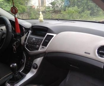 Chevrolet Cruze 2013 - Cần bán Chevrolet Cruze 2013, màu bạc