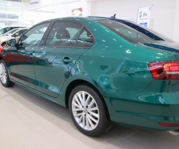 Volkswagen Jetta 1.4 TSI 2017 - (VW Sài Gòn) Volkswagen Jetta 1.4 TSI 2017, hiện còn 2 xe màu xanh lục, giao ngay. LH mr. Kiệt 0938280264 để xem xe