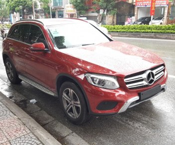 Mercedes-Benz GLC-Class 250 4matic 2016 - Mercedes-Benz GLC-Class 250 4matic đời 2016, màu đỏ xe gia đình đi rất giữ gìn test hãng thoải mái. Hỗ trợ bank 70%