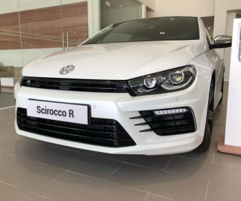 Volkswagen Scirocco 2017 - Bán Volkswagen Scirocco R đời 2017, màu trắng, nhập khẩu nguyên chiếc