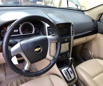 Chevrolet Captiva LTZ 2009 - Bán Chevrolet Captiva LTZ 2009 vàng cát tự động, xe đẹp giữ kỹ