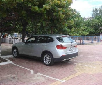 BMW X1  AT 2010 - Bán BMW X1 AT năm 2010, màu bạc chính chủ giá cạnh tranh