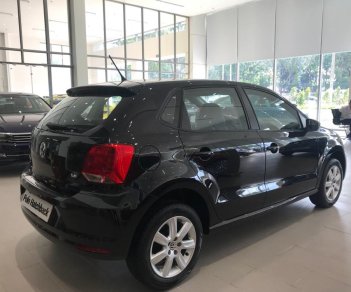 Volkswagen Polo 1.6 AT 2018 - VW Sài Gòn bán Polo Hatchback 2018 mới nhập, liên hệ đại lý để xem xe và được lái thử. Khuyến mãi tháng 9 siêu hot