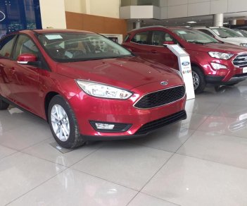 Ford Focus Titanium 2018 - Bán Ford Focus giao ngay, đủ màu, giảm cực mạnh, hỗ trợ 80%, 8 năm - LH: 0942552831 