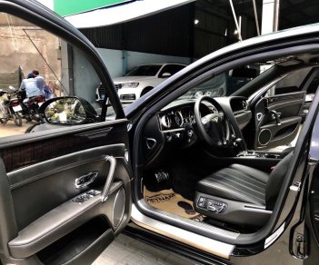 Bentley Mulsanne V8 4.0l 2017 - Cần bán Bentley Bentley Flying Spur V8 4.0l đời 2017, màu đen, xe nhập