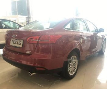 Ford Focus Titanium 2018 - Bán xe Ford Focus Titanium đời 2018, màu đỏ