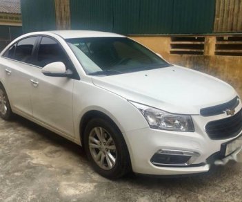 Chevrolet Cruze LT 2018 - Cần bán lại xe Chevrolet Cruze LT sản xuất 2018, màu trắng còn mới