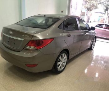 Hyundai Accent   2012 - Bán ô tô Hyundai Accent 2012, màu bạc giá cạnh tranh