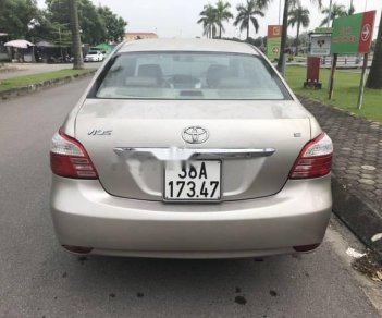 Toyota Vios   E  2010 - Bán xe Toyota Vios E năm 2010, màu bạc số sàn, giá chỉ 295 triệu