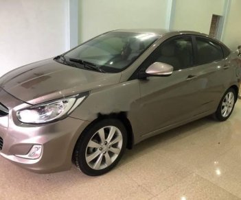 Hyundai Accent   2012 - Bán ô tô Hyundai Accent 2012, màu bạc giá cạnh tranh