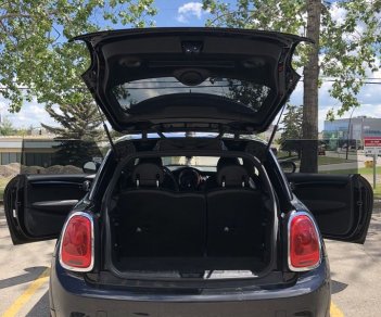 Mini Cooper Countryman 2015 - Cần bán gấp trả nợ xe Mini Cooper tự động đời 2015