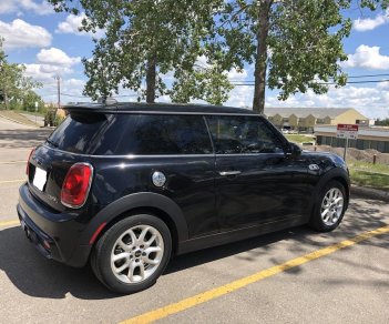 Mini Cooper Countryman 2015 - Cần bán gấp trả nợ xe Mini Cooper tự động đời 2015