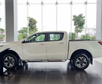 Mazda BT 50  2.2 MT 4x4 2018 - Bán xe Mazda BT 50 sản xuất 2018 màu trắng, giá chỉ 655 triệu, nhập khẩu