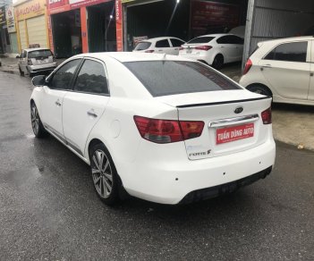 Kia Forte S 2013 - Bán ô tô Kia Forte S sản xuất năm 2013, màu trắng  