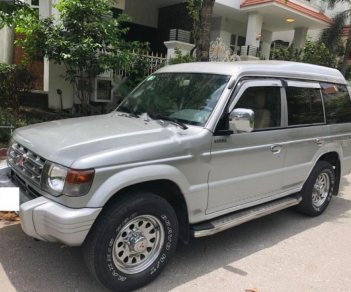 Mitsubishi Pajero 3.0 V6 2004 - Bán Mitsubishi Pajero 3.0 V6 năm sản xuất 2004, màu bạc, giá cạnh tranh