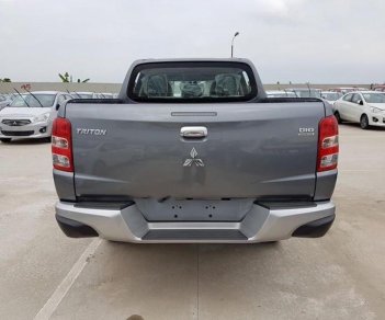 Mitsubishi Triton 4x2 AT Mivec 2018 - Bán Mitsubishi Triton 4x2 AT Mivec đời 2018, màu xám, xe nhập 