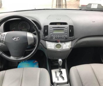 Hyundai Avante 1.6 AT 2014 - Cần bán lại xe Hyundai Avante 1.6 AT 2014, màu bạc