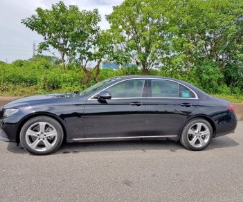 Mercedes-Benz E class E250  2016 - Bán Mercedes-Benz E250 đăng kí 2018, màu đen, siêu lướt chính hãng - 0934299669