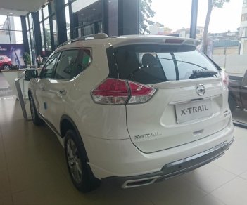 Nissan X trail 4WD 2.5 CVT V-series  2018 - Cần bán xe Nissan X trail 4WD 2.5 CVT V-series năm 2018, màu trắng giao ngay tặng thẻ dịch vụ trị giá 30 triệu đồng