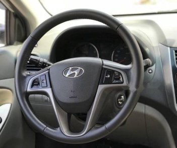 Hyundai Accent 2014 - Cần bán Hyundai Accent 2014 màu bạc, số tự động, xe rất đẹp