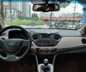 Hyundai Grand i10 2016 - Bán xe Hyundai Grand i10 năm sản xuất 2016, màu đen, nhập khẩu  