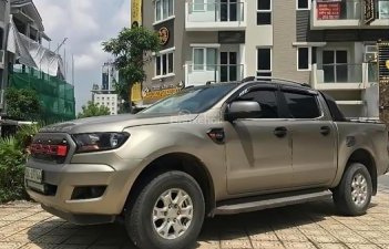 Ford Ranger 2.2 XLS AT 2018 - Bán xe Ford Ranger 2.2 XLS AT sản xuất 2018, nhập khẩu nguyên chiếc, đủ màu giao xe ngay, LH 0974286009