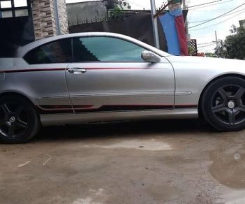 Mercedes-Benz CLK class CLK320 2005 - Cần bán Mercedes CLK320 sản xuất 2005, màu bạc, xe nhập