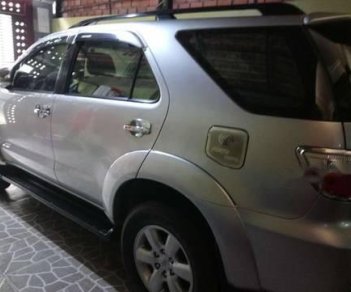 Toyota Fortuner   2010 - Cần bán xe Toyota Fortuner sản xuất 2010, màu bạc số sàn